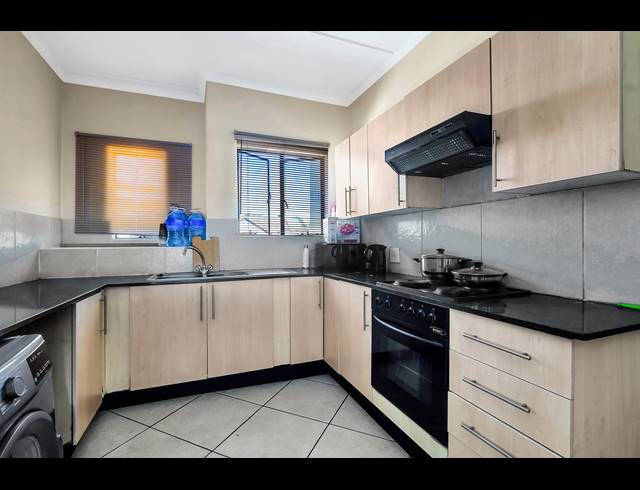2 BEDROOM APARTMENT FOR SALE IN FERNDALE